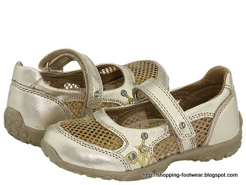 Shopping footwear:shopping-159570