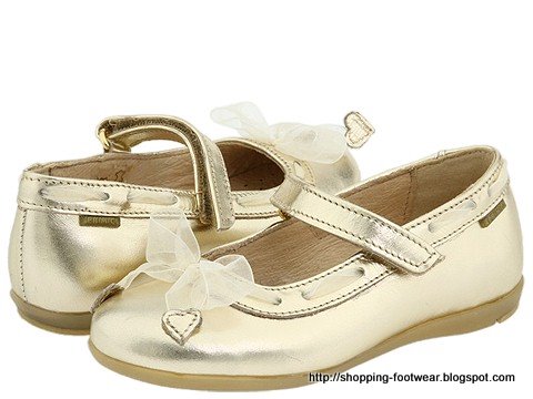 Shopping footwear:footwear-159599