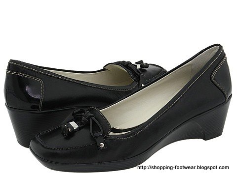 Shopping footwear:footwear-159978