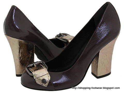 Shopping footwear:footwear-160211