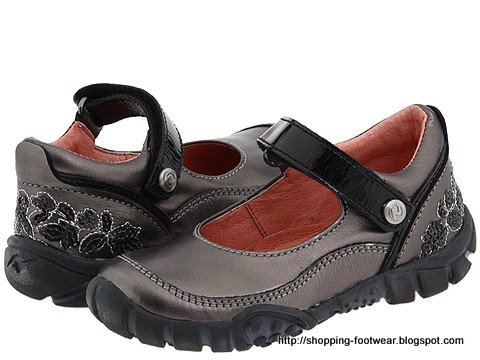 Shopping footwear:shopping-160061