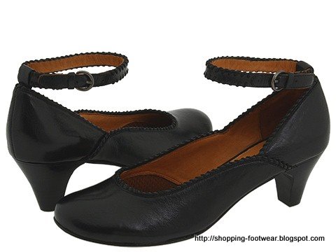 Shopping footwear:footwear-160109