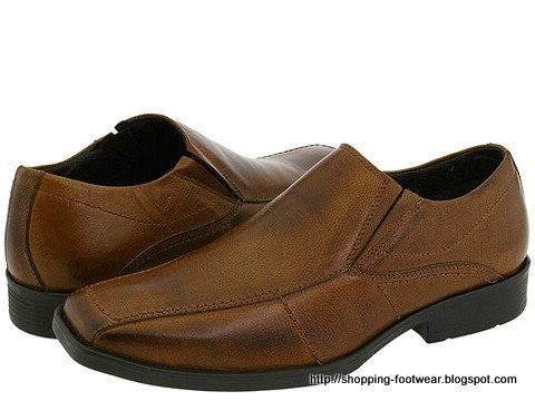 Shopping footwear:shopping-160124