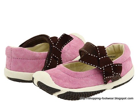 Shopping footwear:footwear-160130