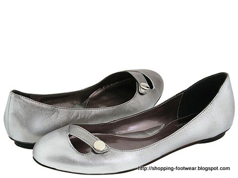 Shopping footwear:shopping-160159