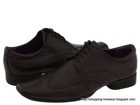 Shopping footwear:shopping-160415