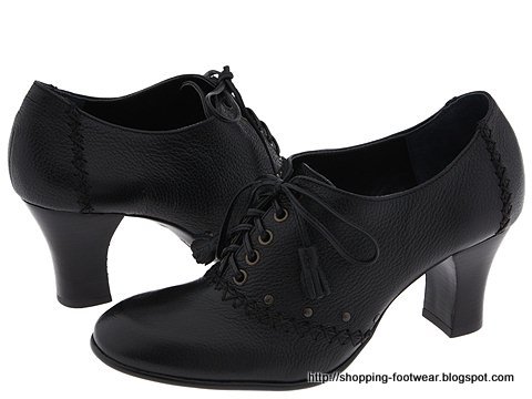 Shopping footwear:footwear-160240