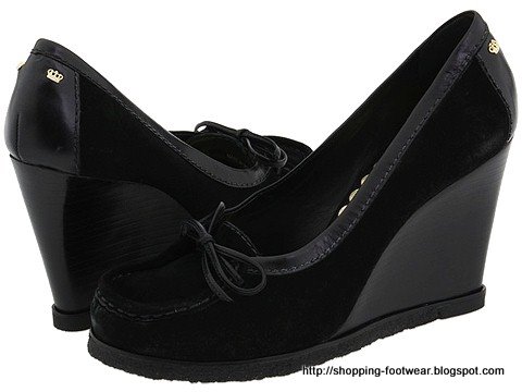 Shopping footwear:footwear-160339