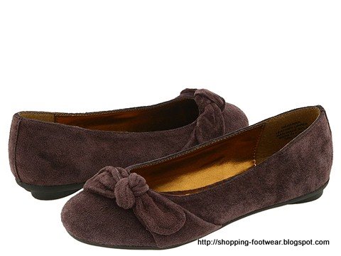 Shopping footwear:shopping-160348