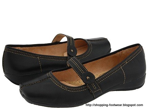 Shopping footwear:shopping-160354