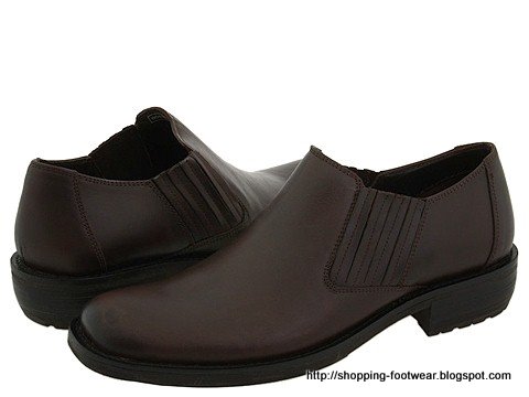 Shopping footwear:shopping-160368