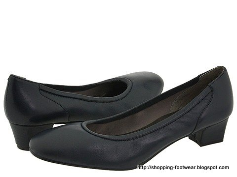 Shopping footwear:footwear-160371