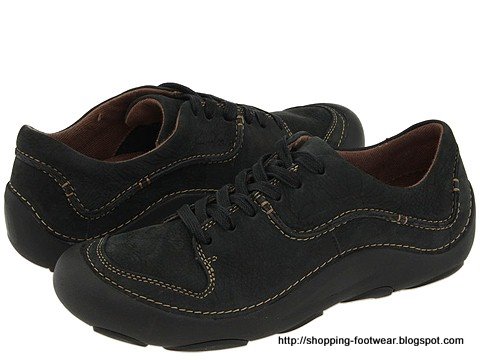 Shopping footwear:shopping-160605