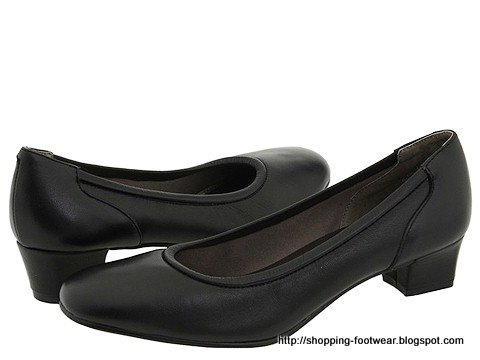 Shopping footwear:shopping-160490