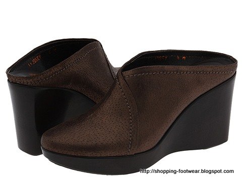 Shopping footwear:footwear-160635