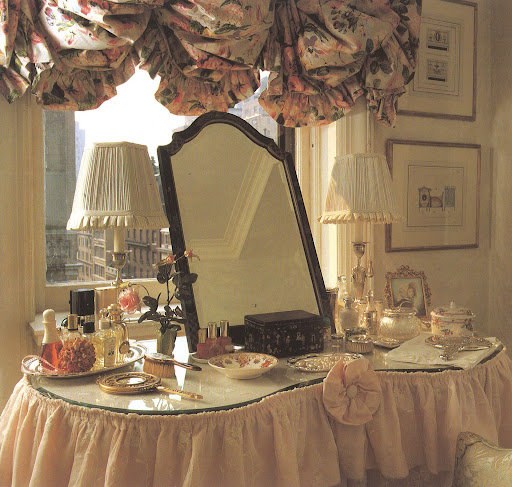 Here, a wide shot of the vanity.  I was shocked to see that it sits in front of a city window - it screams French countryside!