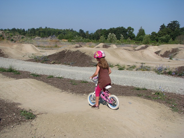 [park kids 010[4].jpg]