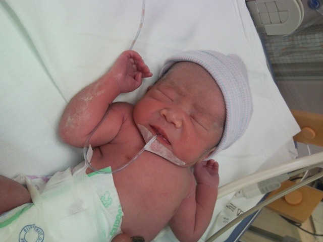 [2-Natalie(30 mins old)[5].jpg]