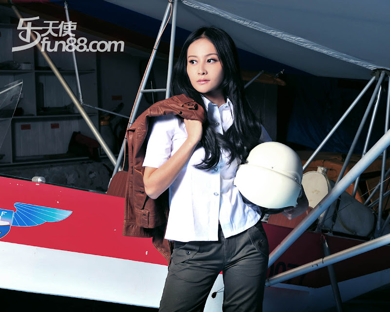 美眉日报 1280X1024 3 吕千慧~王希怡~黎婷@乐天使2009年七月刊