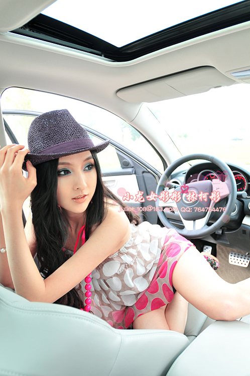 美眉日报 4b5d9bc5g6ee00bd27352 小龙女彤彤~林柯彤@惊艳混血儿浪漫香车之旅第三季