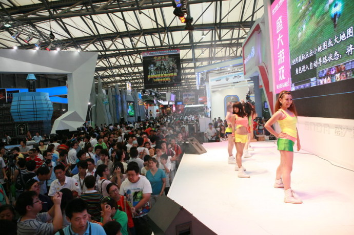 美眉日报 58c379f7t71890755dbac ChinaJoy 2009 盛大展台ShowGirl实拍