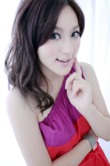 美眉日报 5f576b0at6f4327d08b7c 王子子 爱上我的大头 我也爱上你