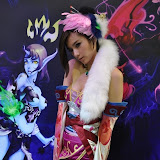 最美妲己现身《QQ封神记》