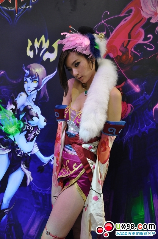 美眉日报 2059532344 5 最美妲己现身《QQ封神记》