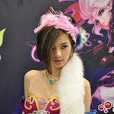 最美妲己现身《QQ封神记》