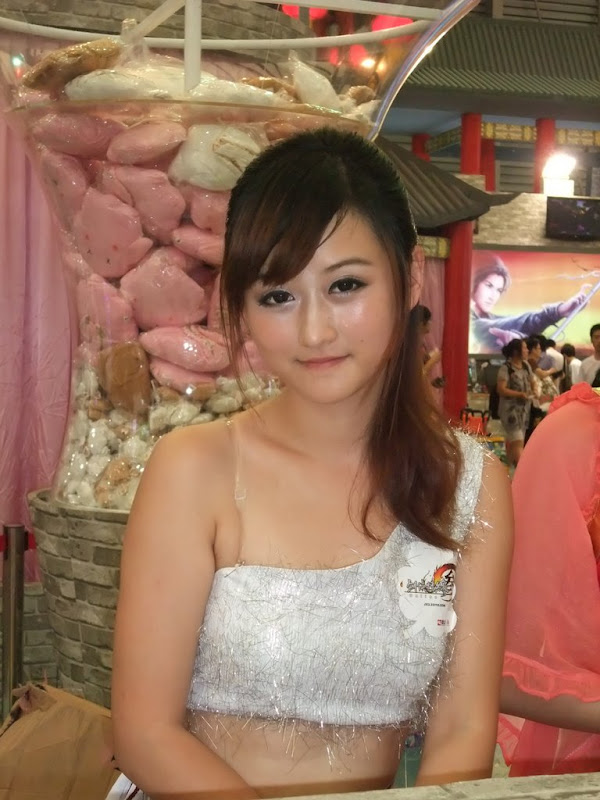 美眉日报 DSCF1192 ChinaJoy 2009 美眉~波波女人网版本~3