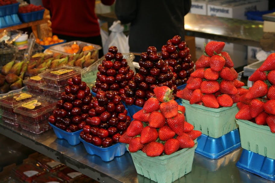 Fresh Fruit Fresh Fruit