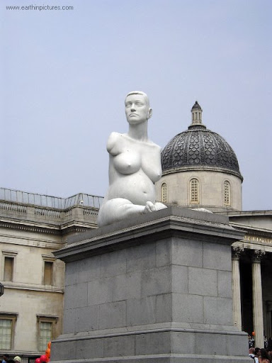Bức Tượng Alison Lapper Mang Thai Marc_quinn's_statue_-_alison_lapper_pregnant