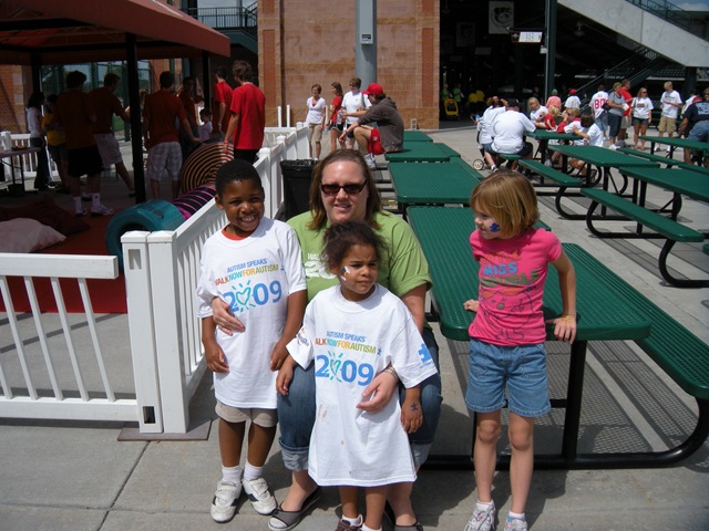 [autismwalk state fair 007[2].jpg]