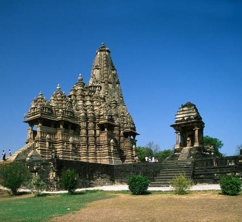 [khajuraho-temples[4].jpg]