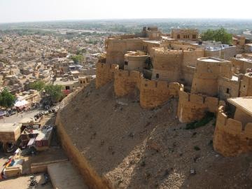 [jaisalmer-fort2[6].jpg]