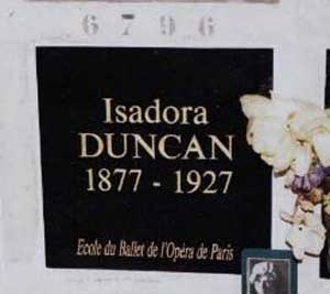 [Isadora Duncan CEMENTERIO PERE LACHAISE2[7].jpg]