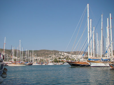 Veleros en el puerto deportivo de Bodrum