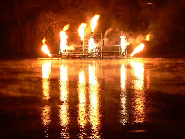Enz in Flammen bei der Heiße-Herzen-Fahrt 2009