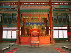 Nơi vua ngự triều