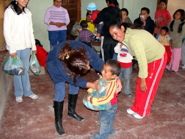 [CIAF2008EntregadeDonaciones2008f183.jpg]