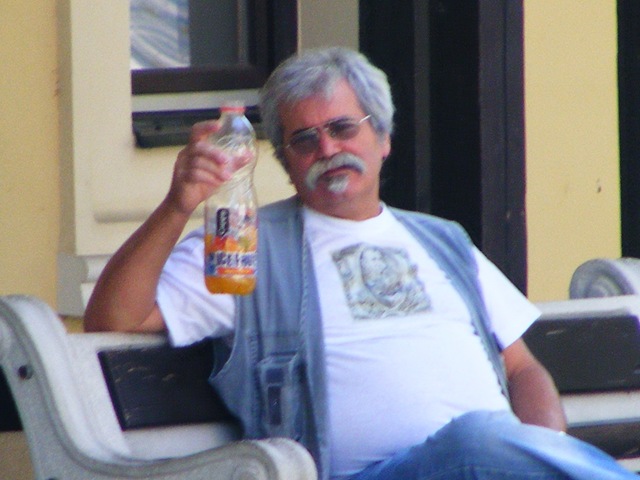 [joedrink[3].jpg]