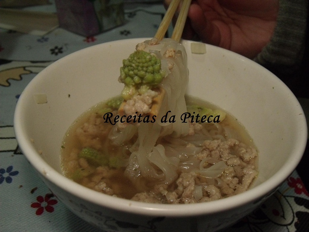 [Pho bo de carne1[3].jpg]