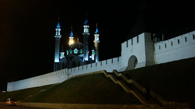 Кул Шариф ночью