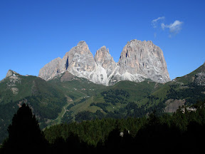 El Grupo del Sasso Lungo. Passo Pordoi