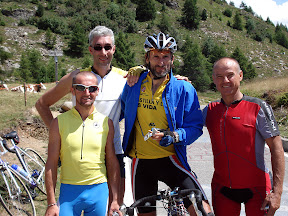 Con unos amigos italianos en el Mortirolo.