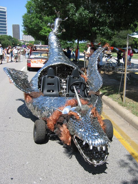 Dragon Car