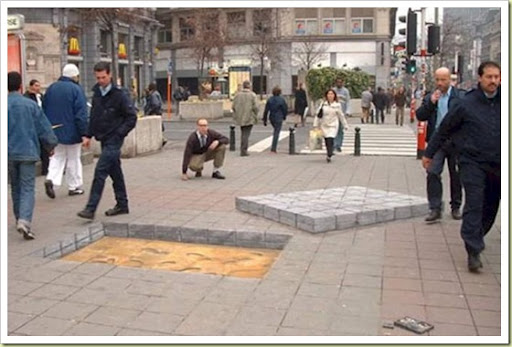 Amazing 3D Sidewalk Art