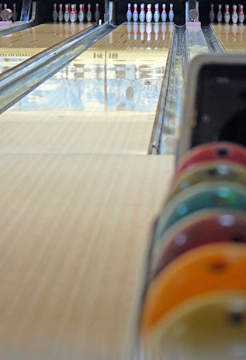 iconistry: Ten-Pin Bowling iconistry: Ten-Pin Bowling