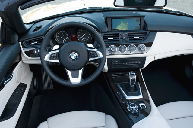 [BMW Z4 2009 42[3].jpg]