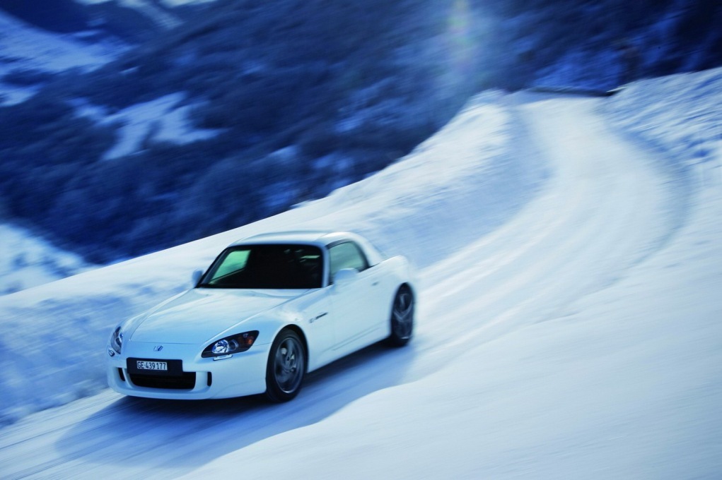 [Honda-S2000-Ultimate-Edition-13[2].jpg]